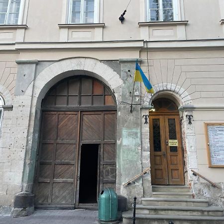 Apartment With The View Of The Opera House Lviv Exterior foto